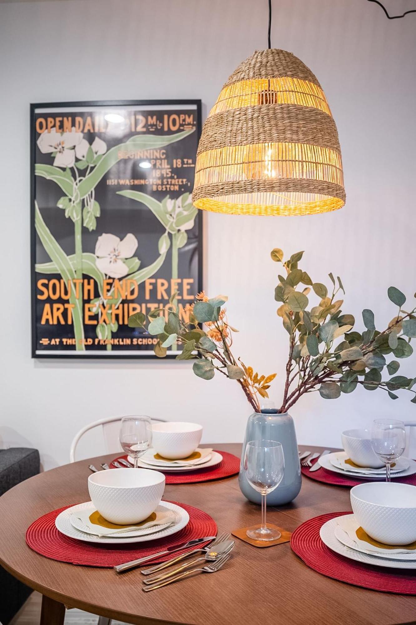 Basement Suite With Private Patio In Davenport Toronto Kültér fotó